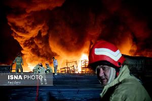 آتش‌سوزی انبار مواد نفتی و روغنی در خیابان شهید رجایی - تهران